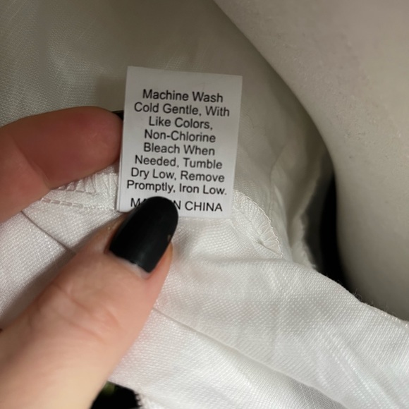 NWOT - Guipure Peplum blouse - Picture 10 of 13